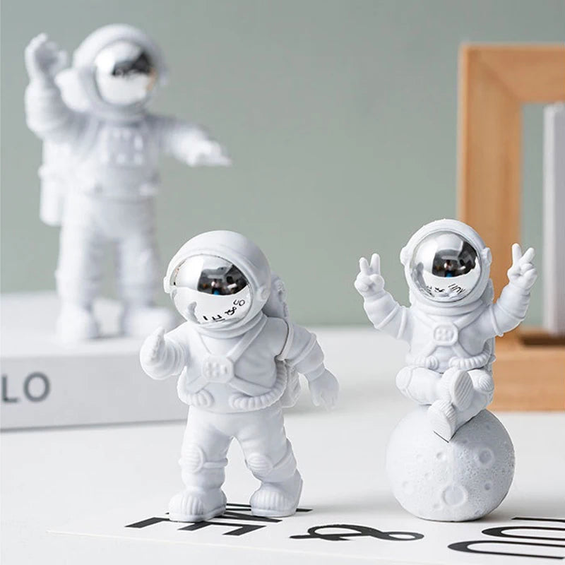 Estátua de Astronauta Decorativa - 3pcs