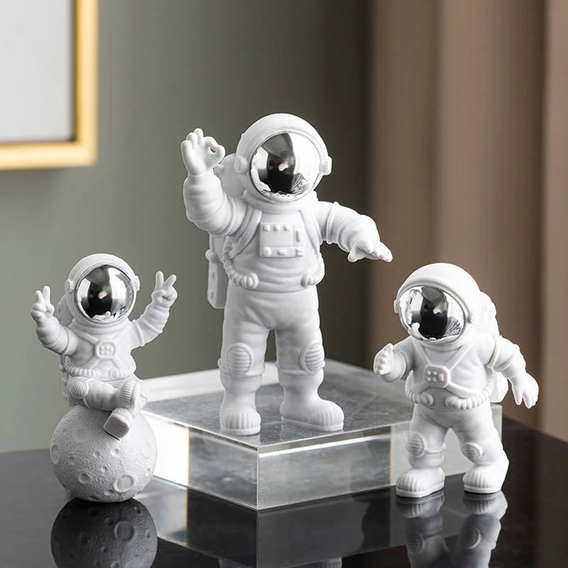 Estátua de Astronauta Decorativa - 3pcs