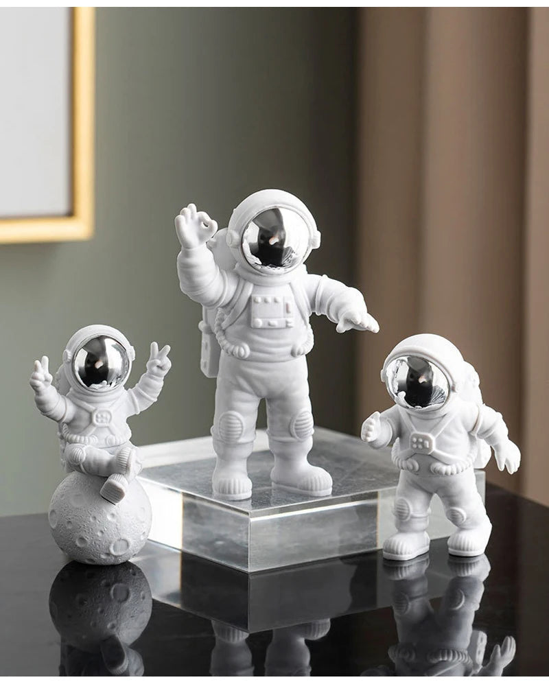 Estátua de Astronauta Decorativa - 3pcs